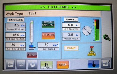 Commande par PLC avec écran couleur tactile