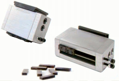 Embossing head with character holder
