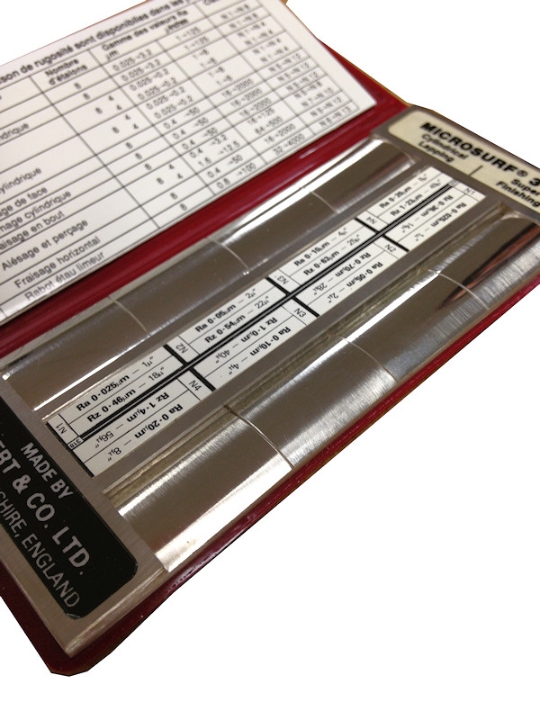 Visuele ruwheidsvergelijkingsblok, cilindrisch leppen