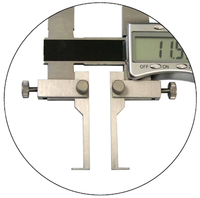 Digital universal caliper, 0~200 mm, 20/20 mm, 3V