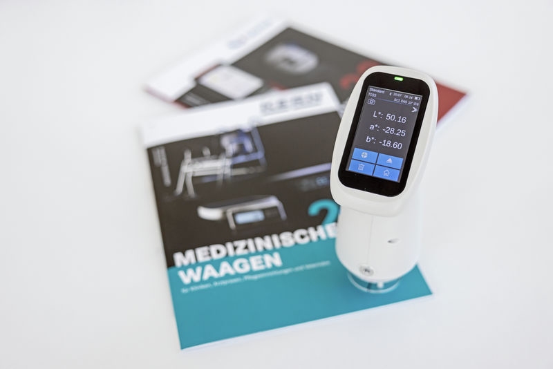 Colour spectrometer JCS 100