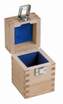 Lined wooden box for weight E1/E2/F1, 2kg