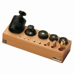Weightset M3, brass &  lacquered castiron, wood case, 1g~1kg